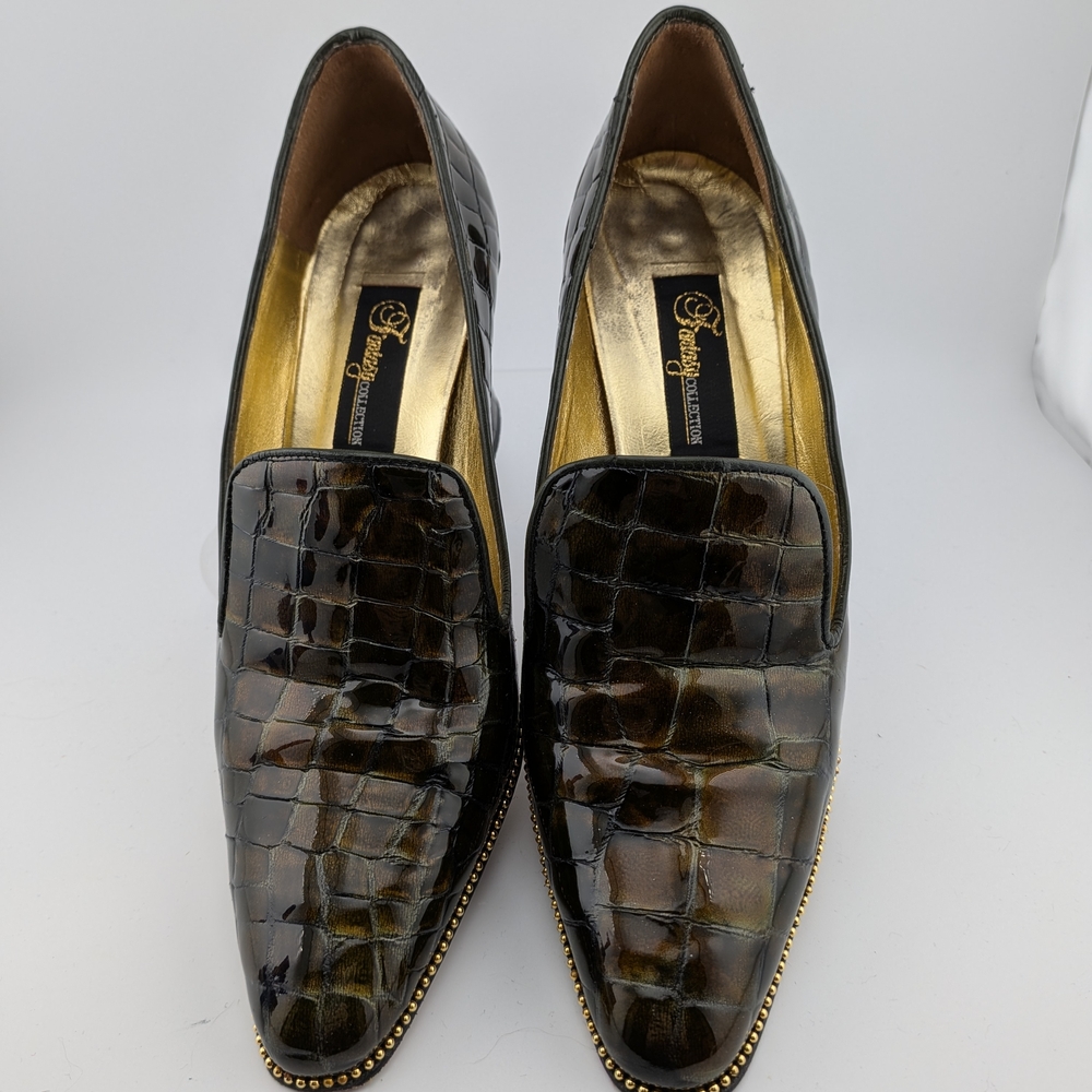 Women's pumps in iridescent green Croc-Embossed Leather